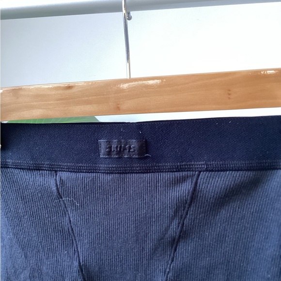 Skims black cotton rib boxer short - Picture 2 of 4